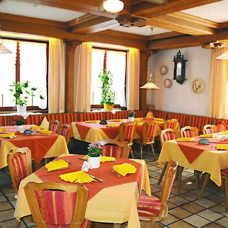Hotel Schwarzes Ross ชวาร์ซอัคอัมไมน์ ภายนอก รูปภาพ