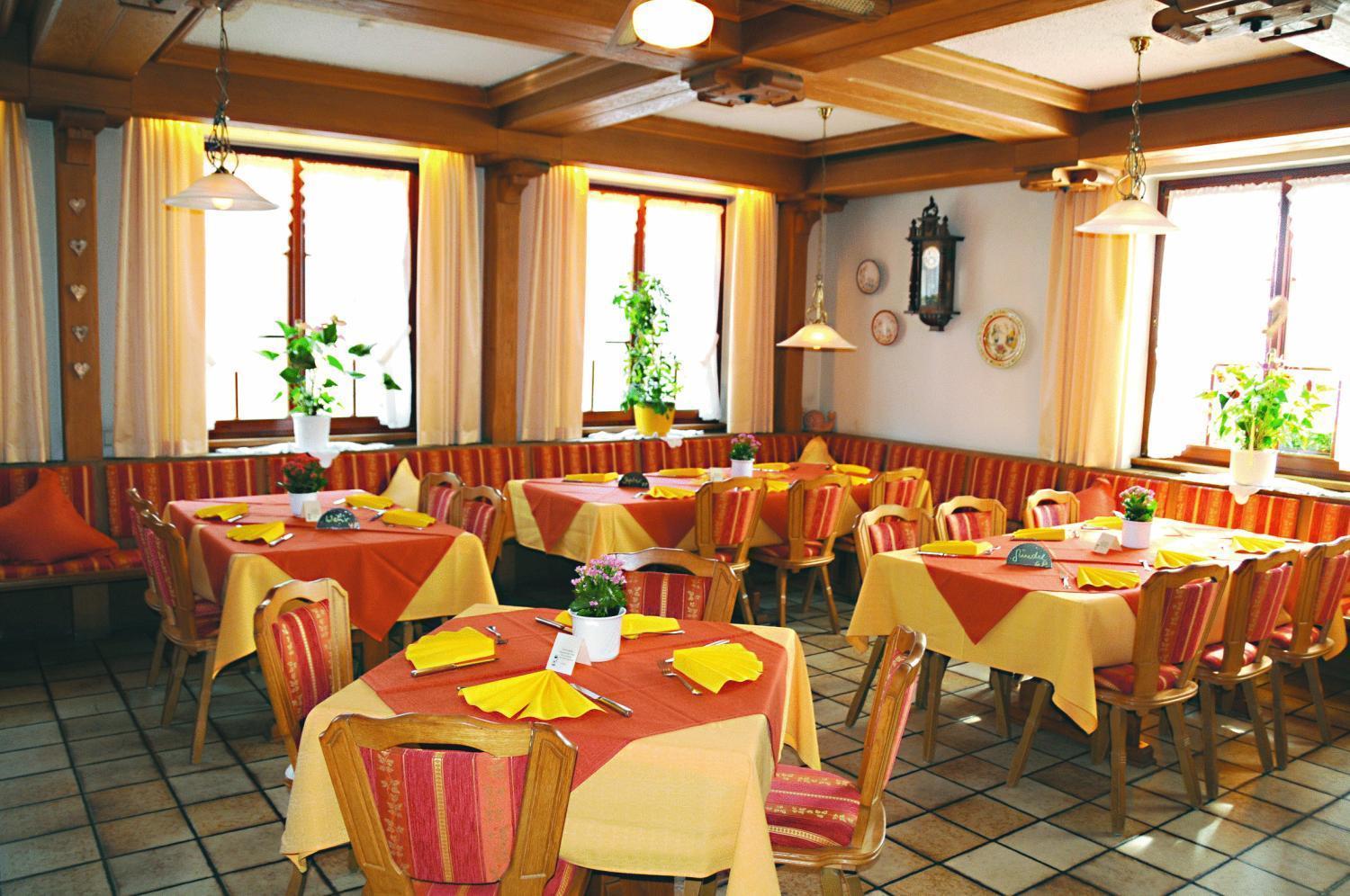 Hotel Schwarzes Ross ชวาร์ซอัคอัมไมน์ ภายนอก รูปภาพ