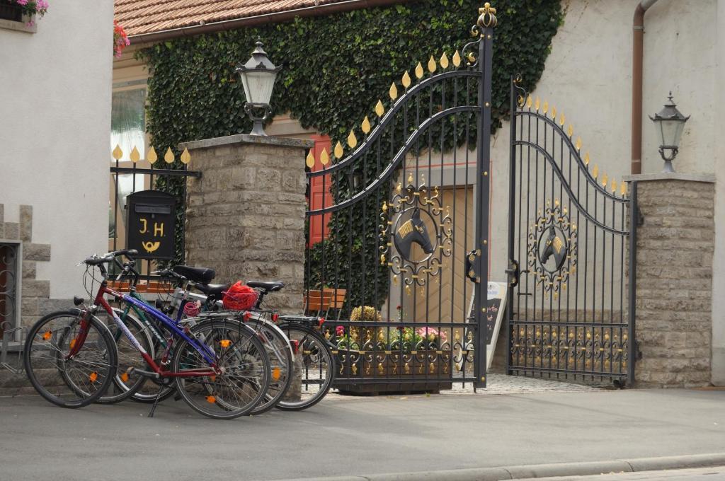 Hotel Schwarzes Ross ชวาร์ซอัคอัมไมน์ ภายนอก รูปภาพ