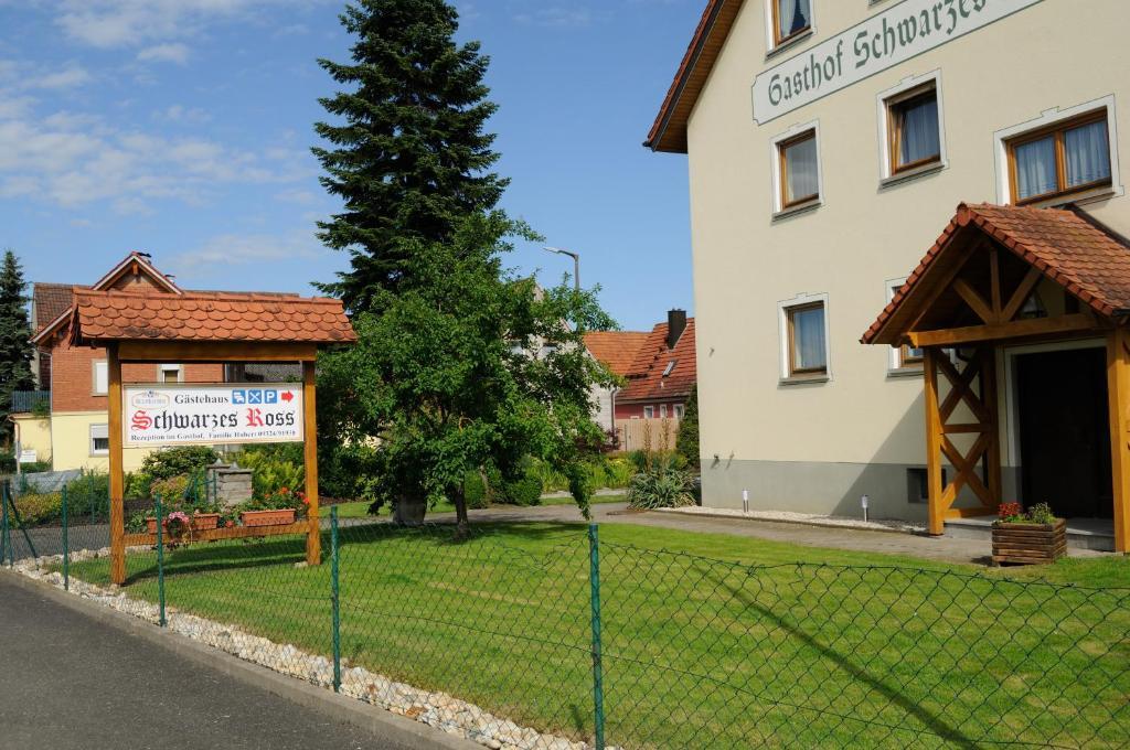 Hotel Schwarzes Ross ชวาร์ซอัคอัมไมน์ ภายนอก รูปภาพ